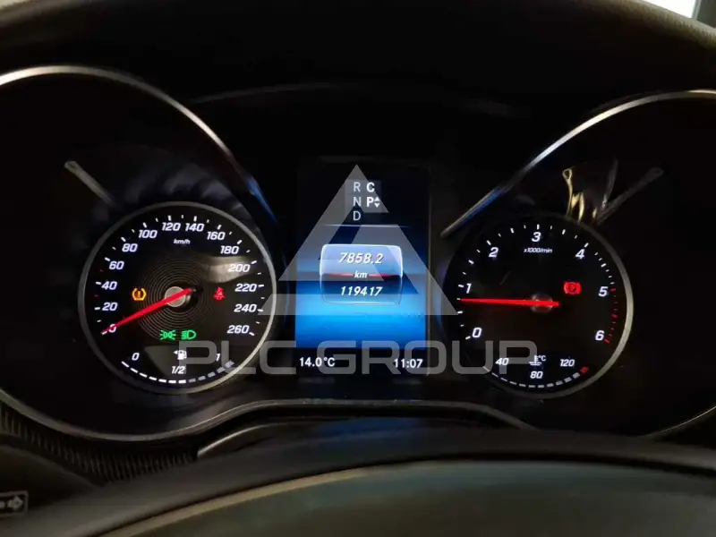 2022 Mercedes Benz V 220