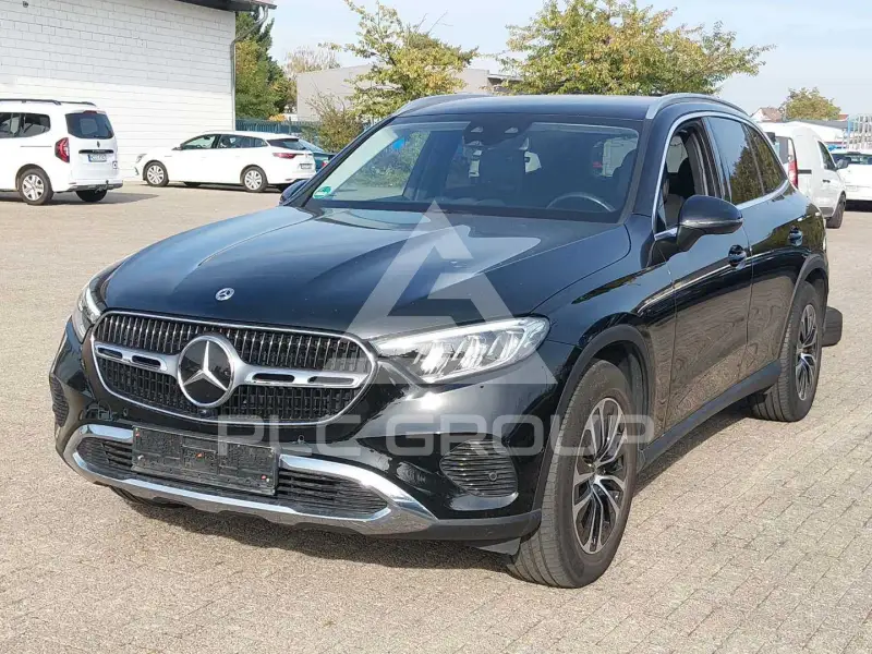 2022 Mercedes Benz GLC 220