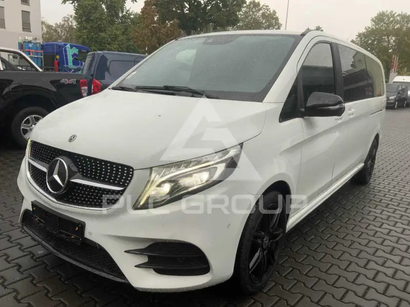 2022 Mercedes Benz V 300