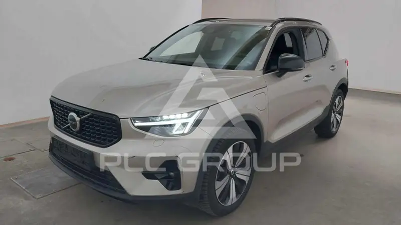 2022 Volvo XC40