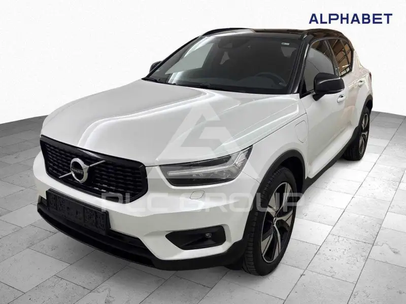 2022 Volvo XC40