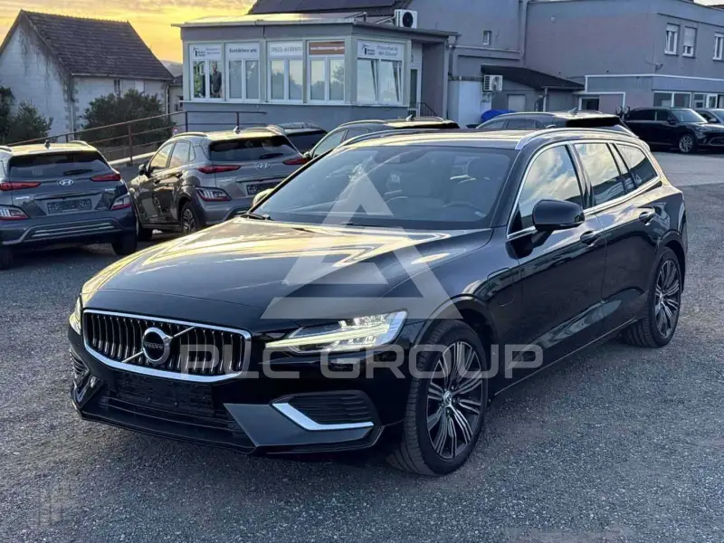 2022 Volvo V60