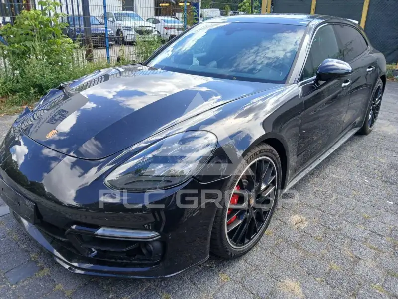 2022 Porsche Panamera