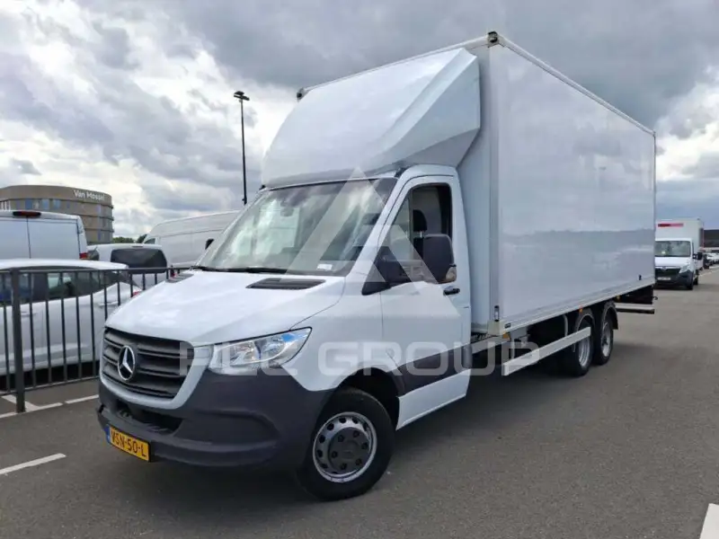2022 Mercedes Benz Sprinter