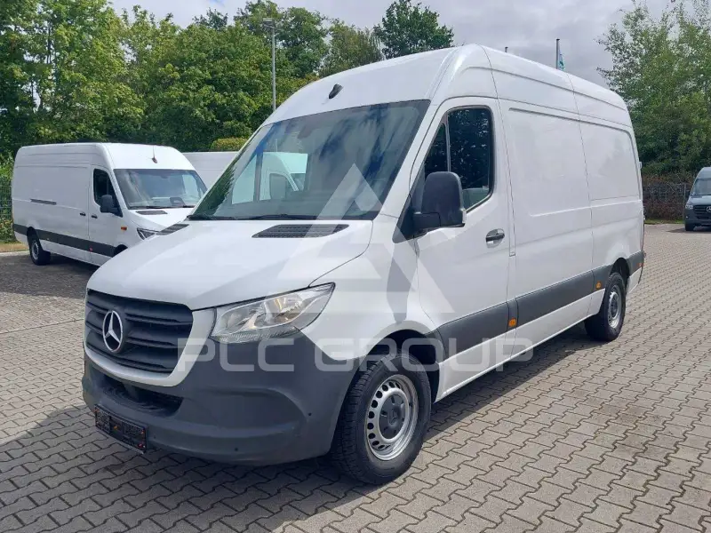 2022 Mercedes Benz Sprinter