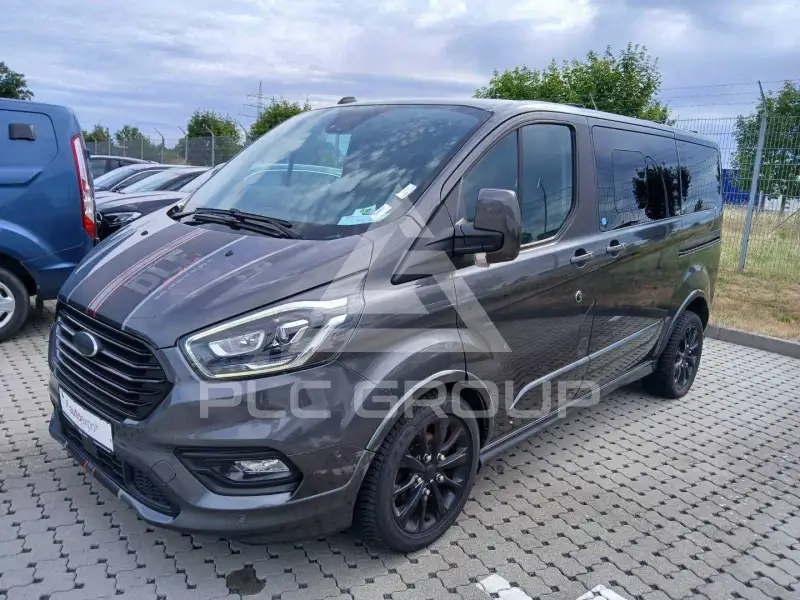 2022 Ford Tourneo