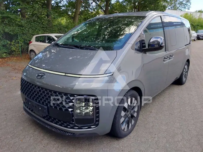 2022 Hyundai Staria