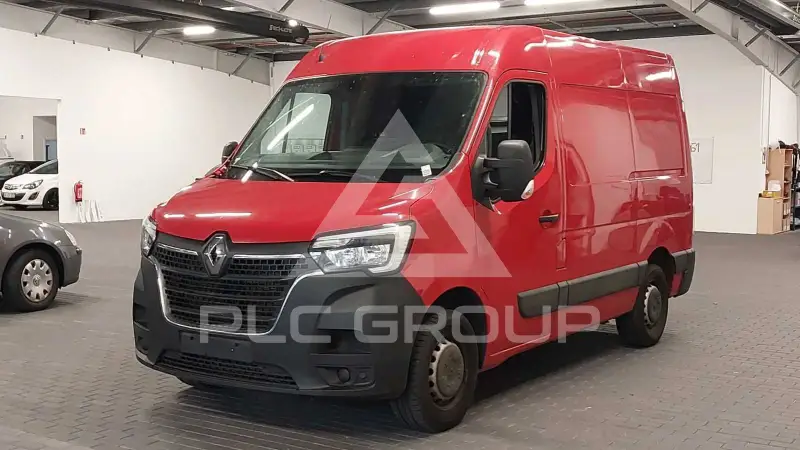 2022 Renault Master
