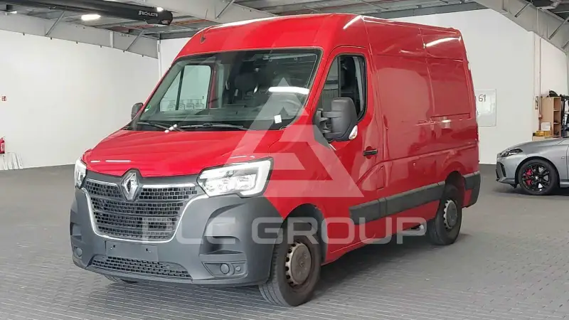 2022 Renault Master