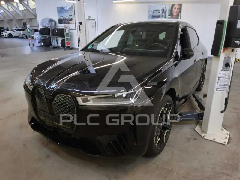 2023 BMW iX