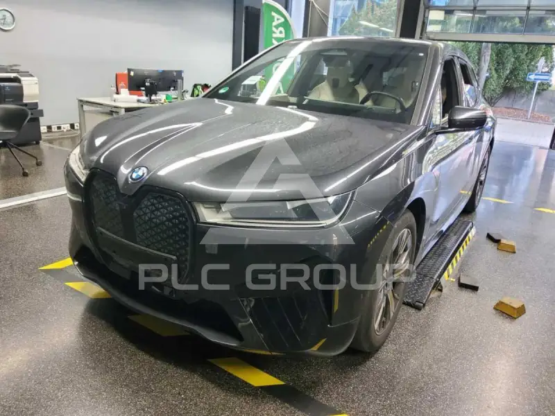 2023 BMW iX