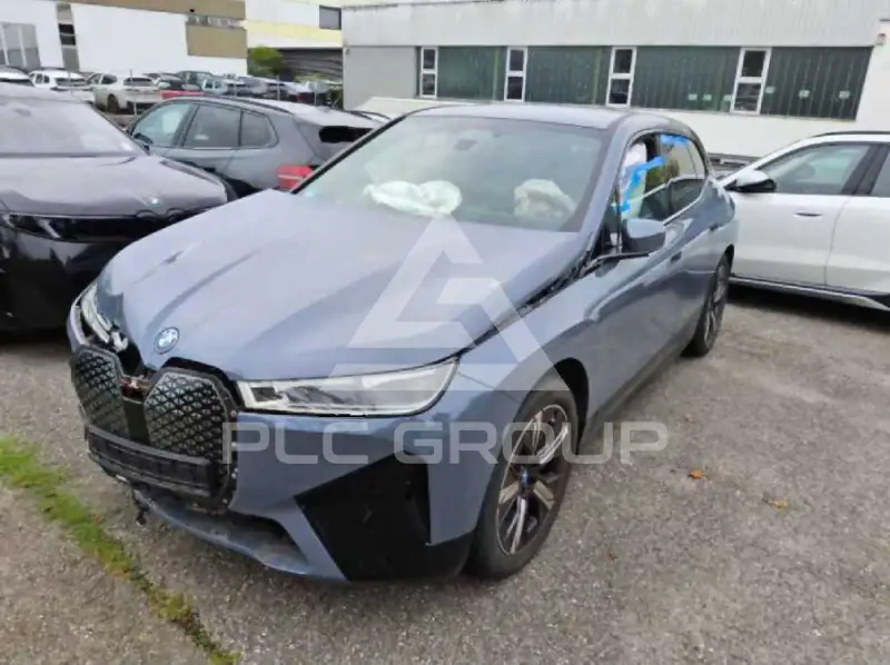 2023 BMW iX
