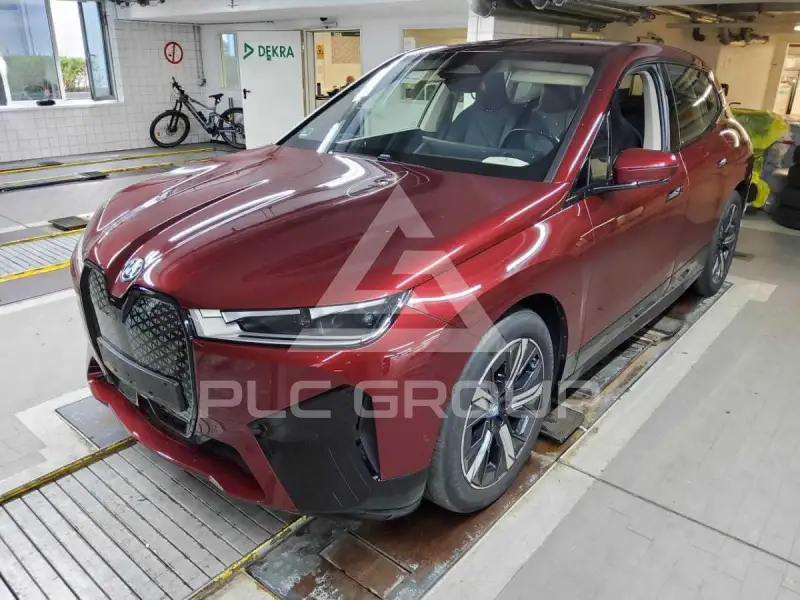 2023 BMW iX