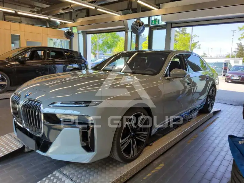 2023 BMW I7