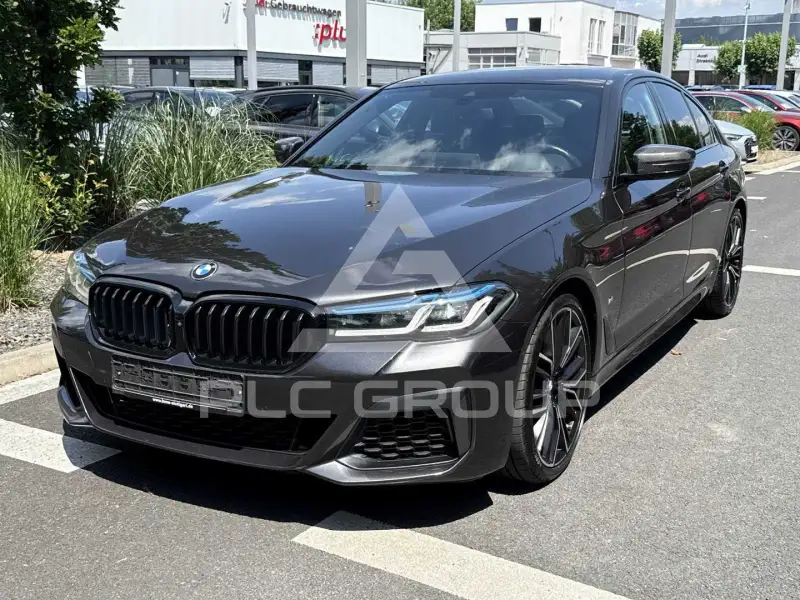 2023 BMW 550M