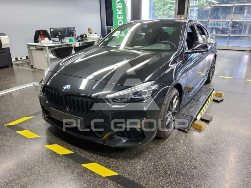 2023 BMW 220