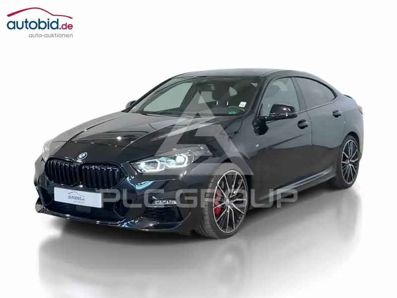 2023 BMW 220