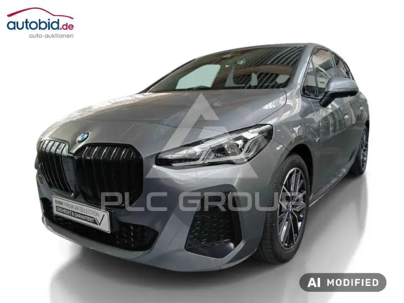 2023 BMW 220