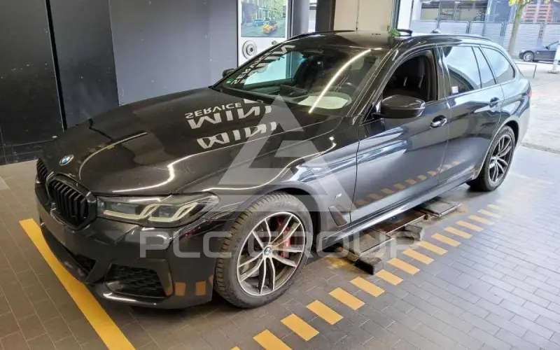 2023 BMW 530