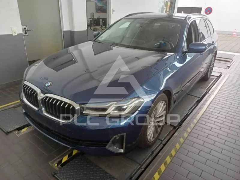 2023 BMW 530