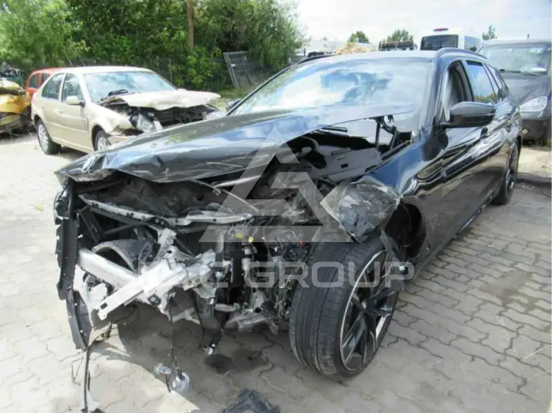 2023 BMW 530