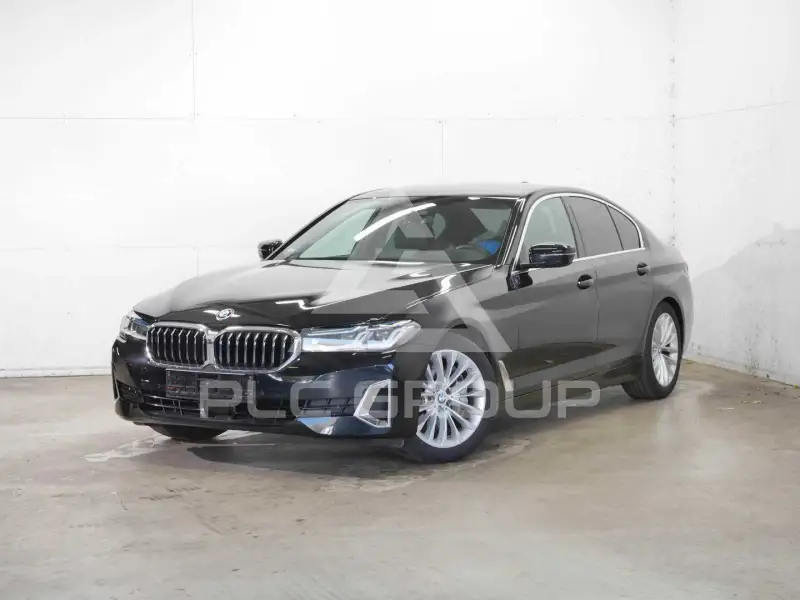 2023 BMW 530