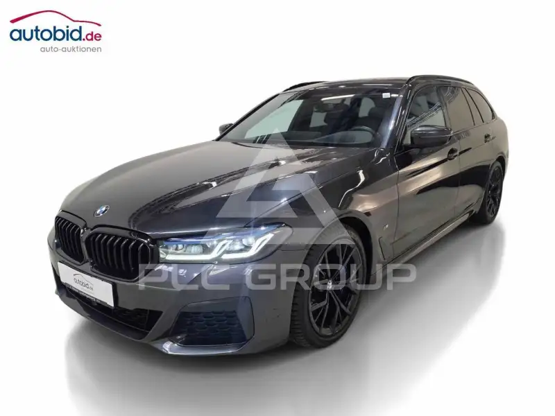 2023 BMW 530