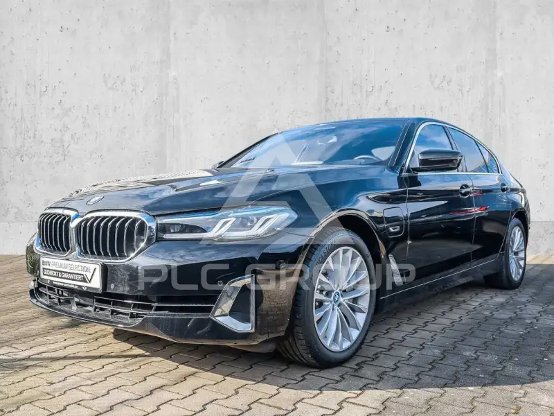 2023 BMW 530