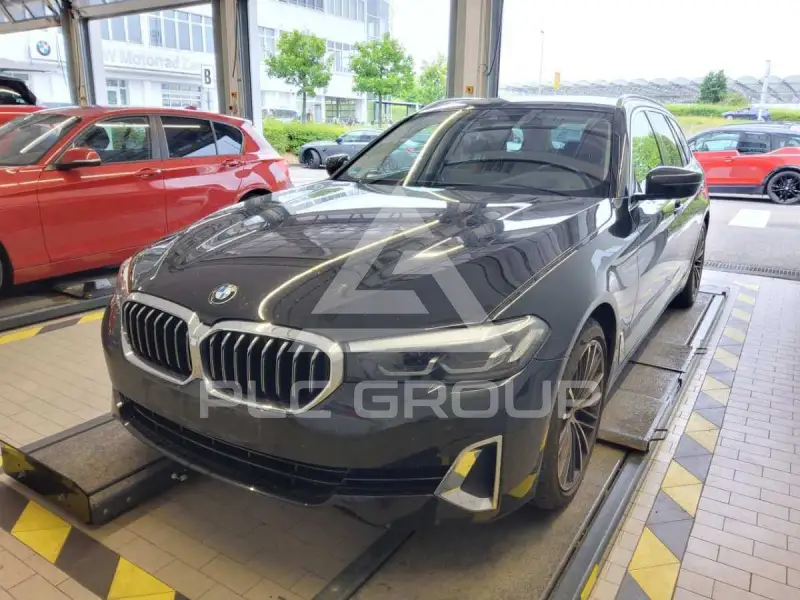 2023 BMW 530