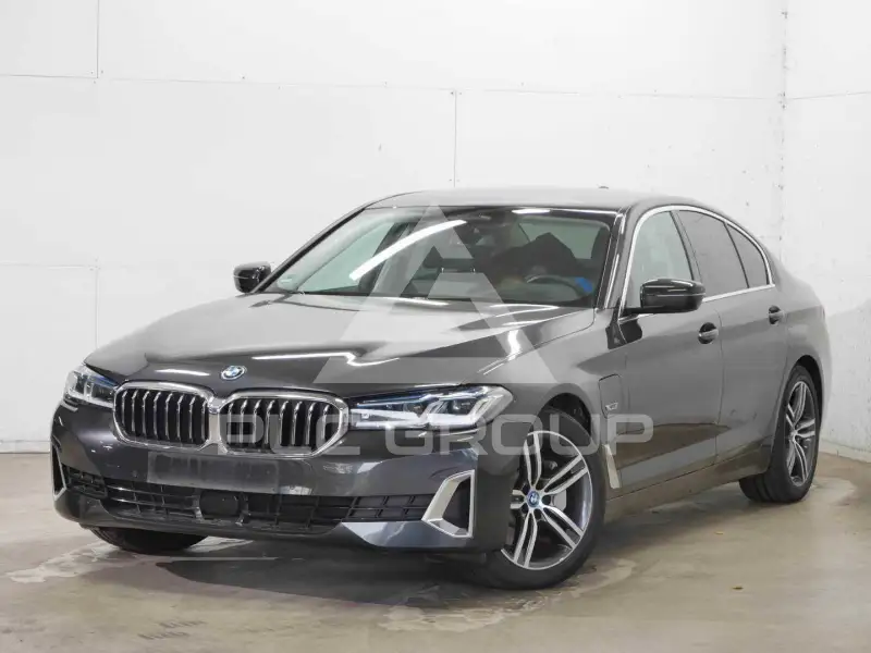 2023 BMW 530