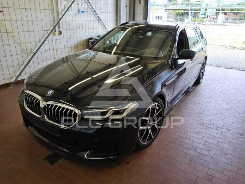 2023 BMW 530