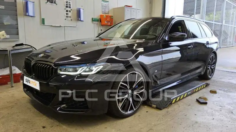 2023 BMW 530
