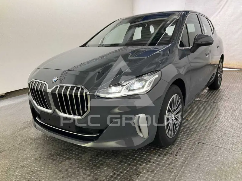 2023 BMW 218
