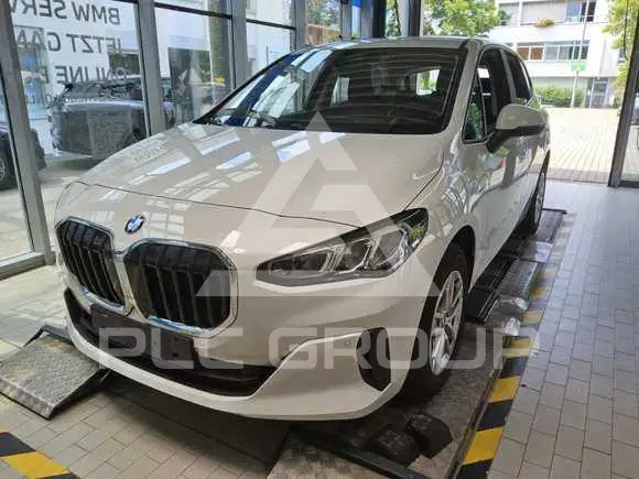 2023 BMW 218