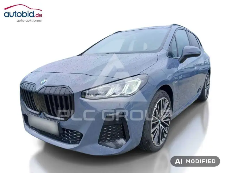 2023 BMW 218