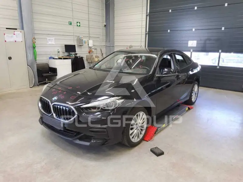 2023 BMW 218