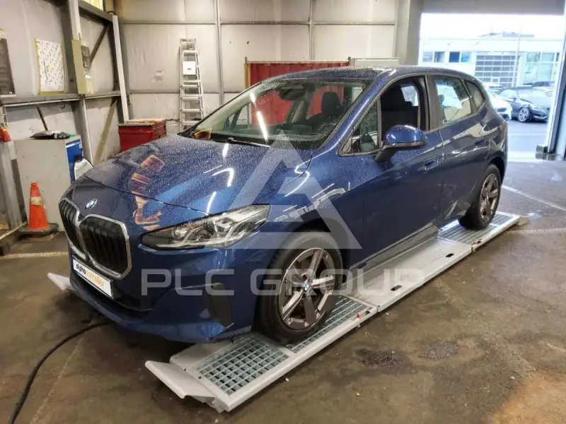 2023 BMW 218