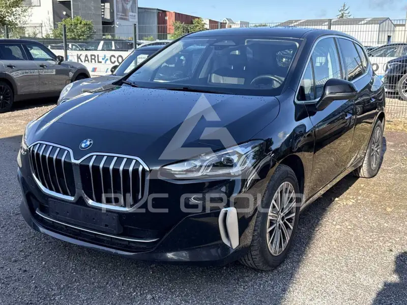 2023 BMW 218