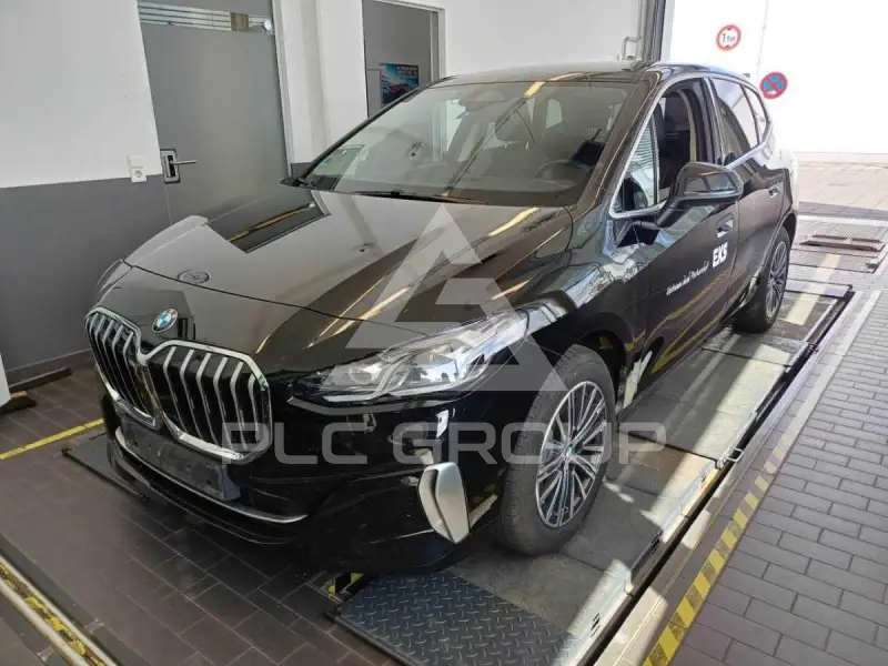 2023 BMW 218