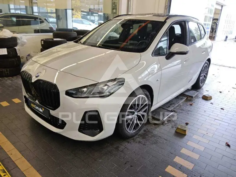 2023 BMW 218