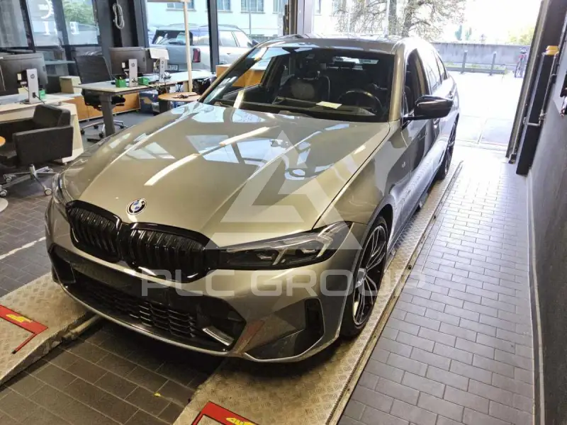 2023 BMW 320