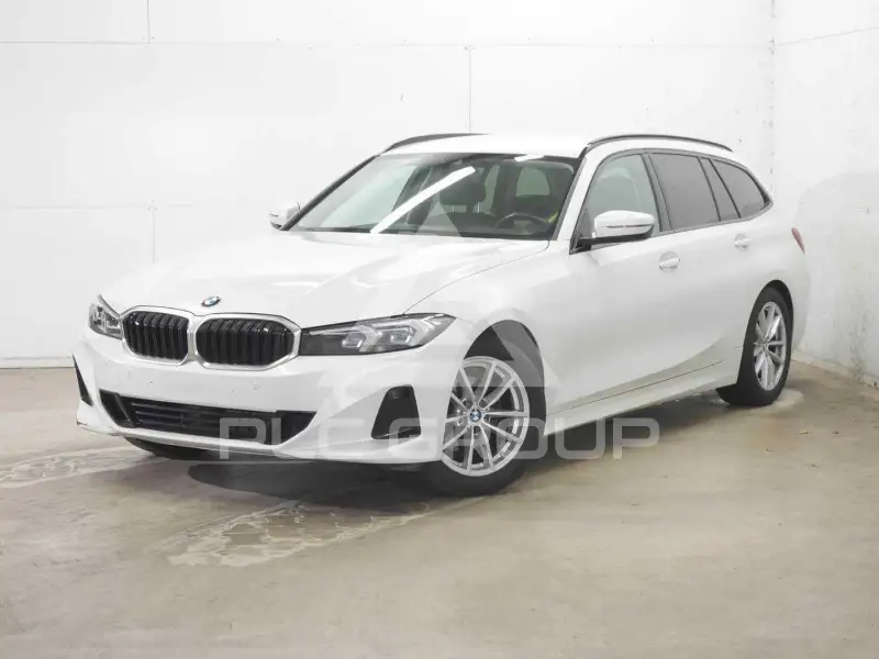 2023 BMW 320