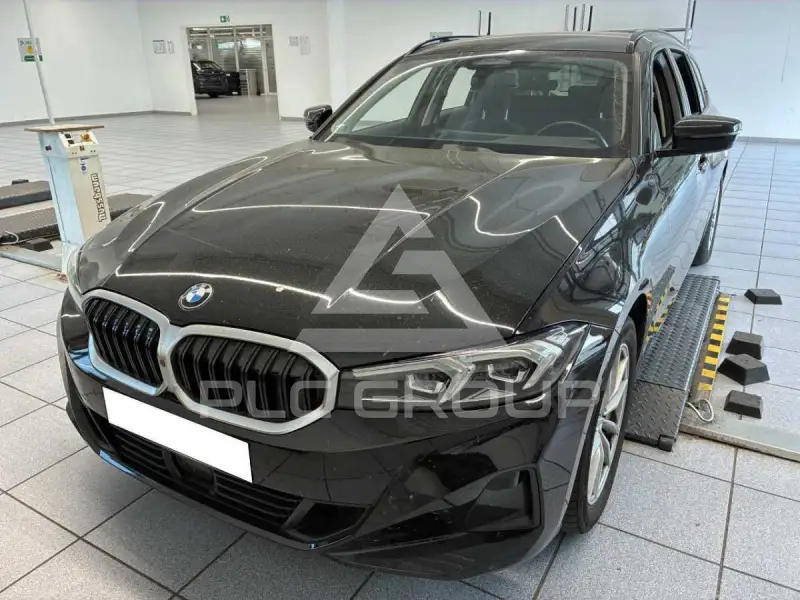 2023 BMW 320