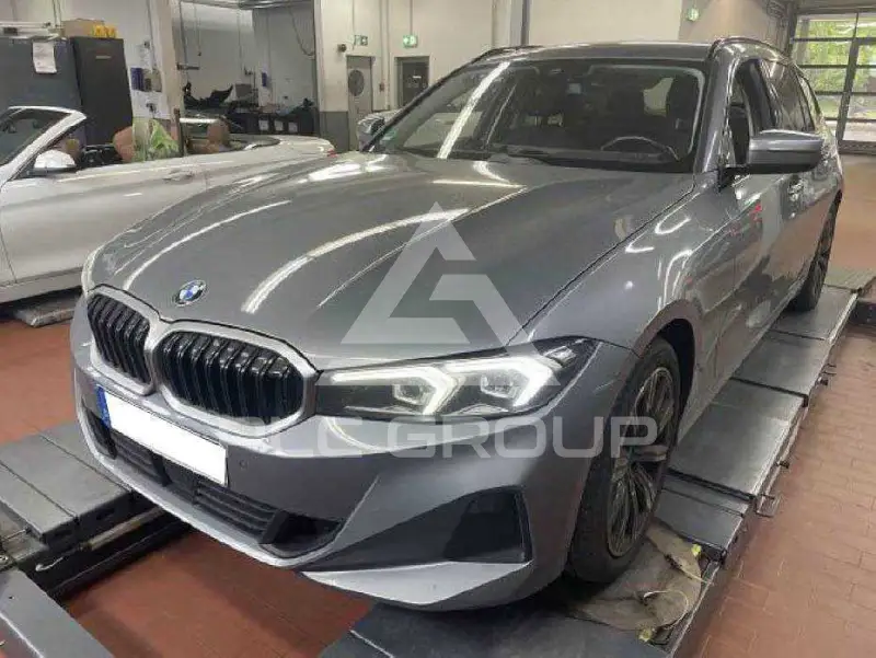 2023 BMW 320