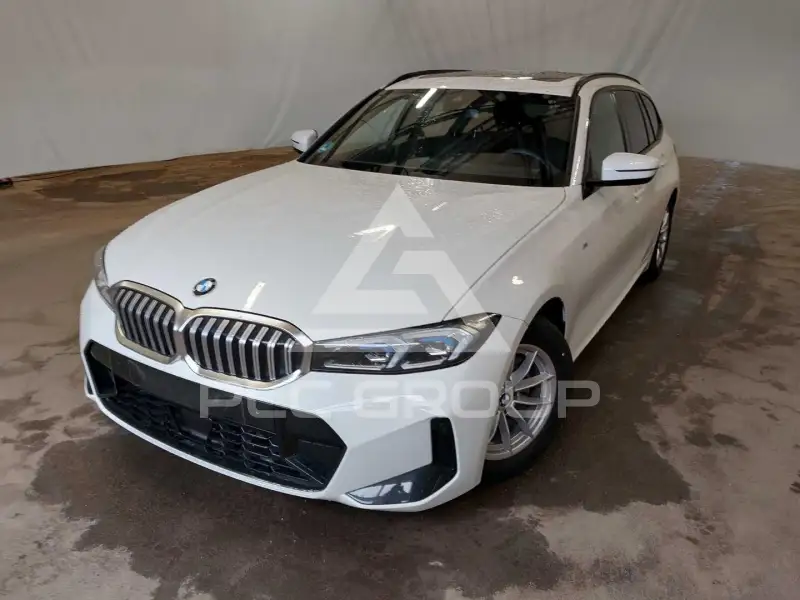 2023 BMW 320