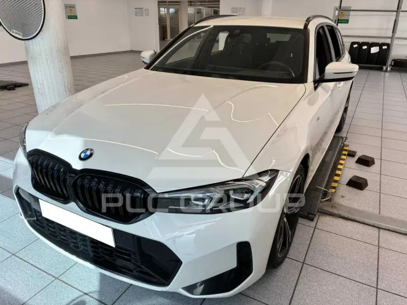 2023 BMW 320