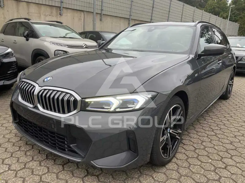2023 BMW 320