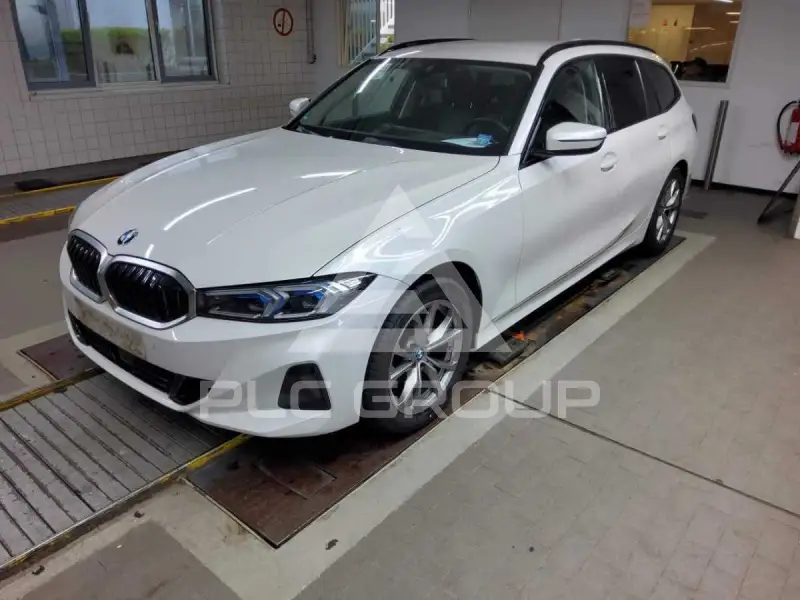 2023 BMW 320