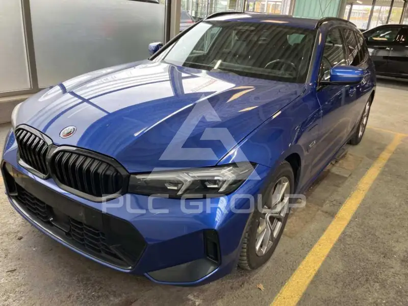 2023 BMW 320