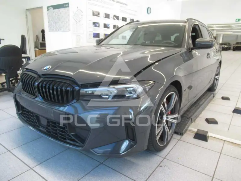 2023 BMW 320